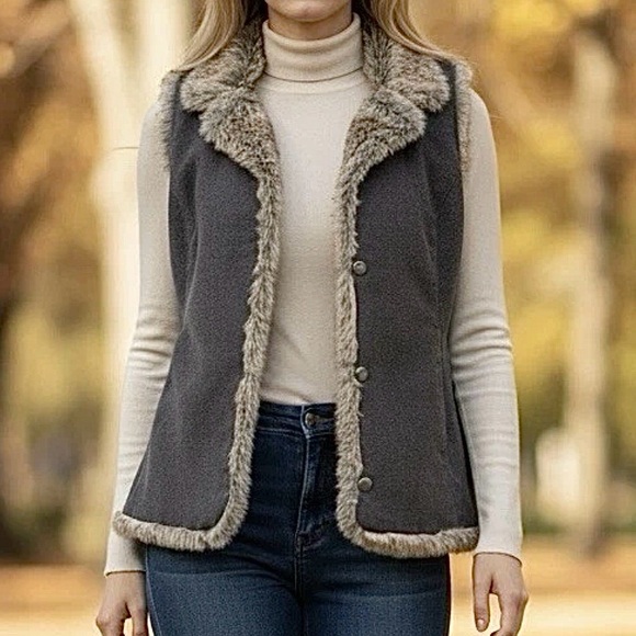 J. Jill Jackets & Blazers - J. Jill Women’s Faux Fur Gray Button-Up Vest ~ Size M